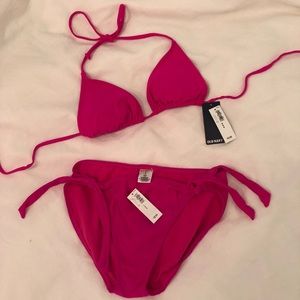 BRAND BNEW Hot pink Bikini (Tags attached)
